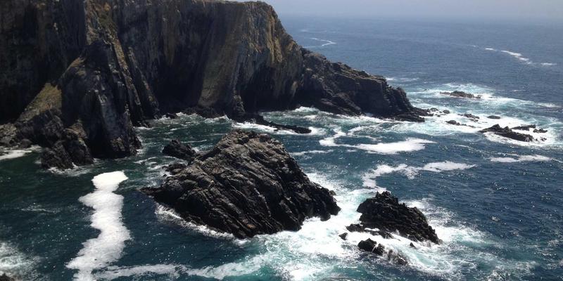 当复古风格遇见未来网络：蓝博科技AI预测性维护如何重塑工业设备管理