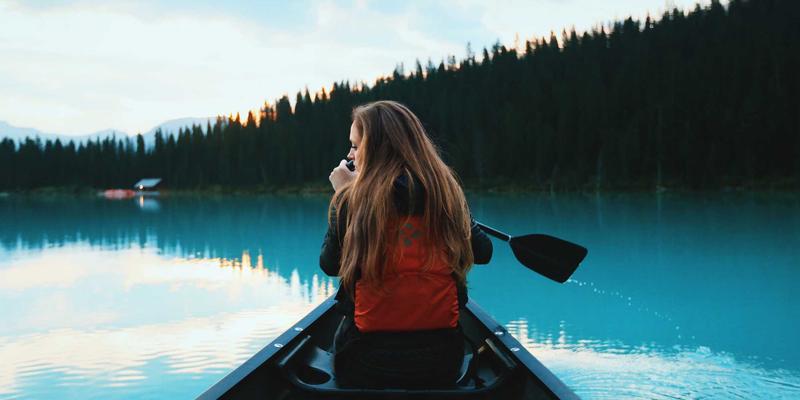 蓝博科技7:当复古美学邂逅前沿网络技术,重塑技术解决方案新范式